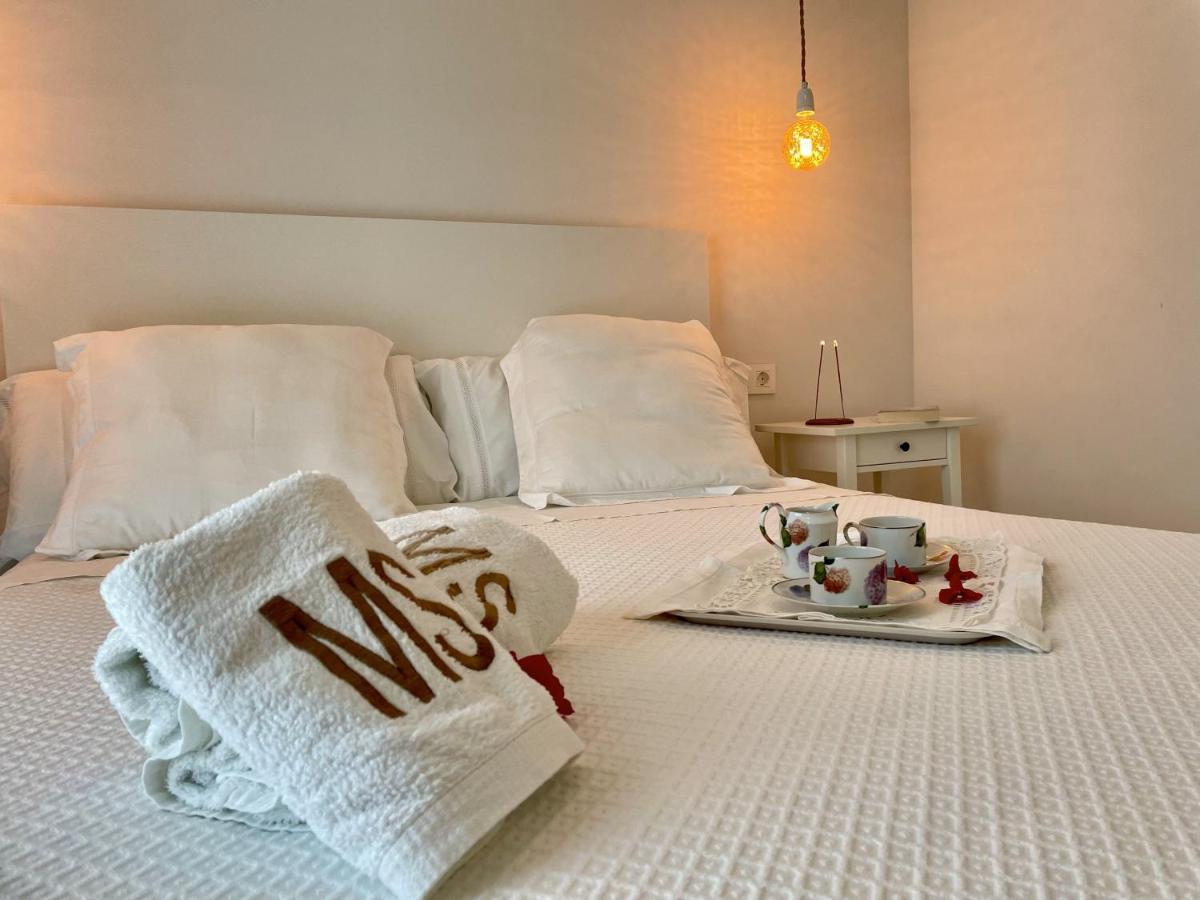 Apartamentos Madreselva Fernan Perez Exteriör bild